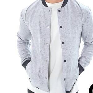 Claim Deframe hyperlite jacket size small. New without tags.